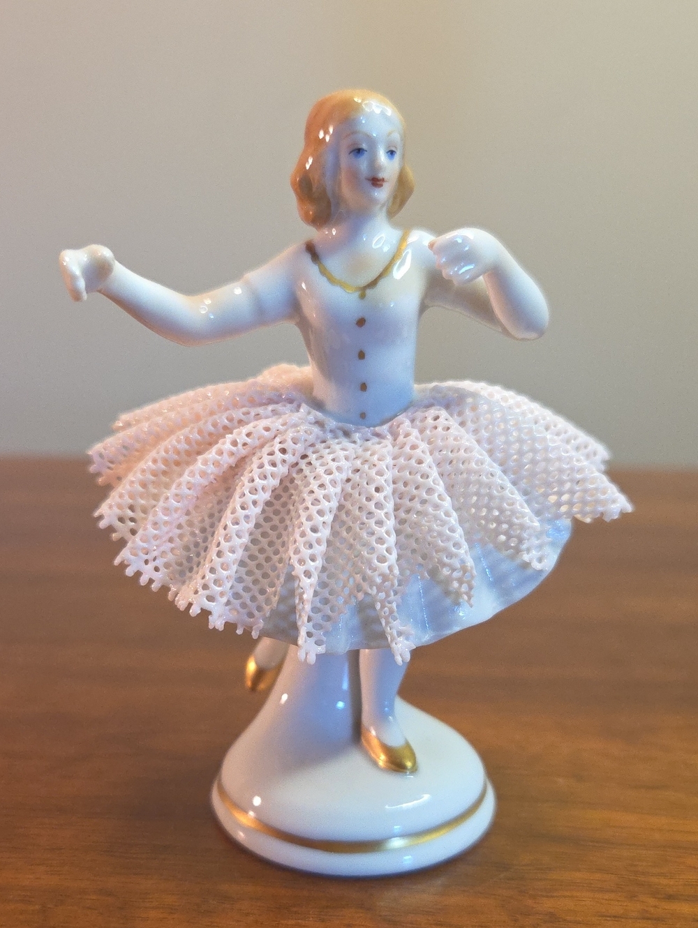 Vintage Dresden German Ballerina Porcelain Figurine 2365
